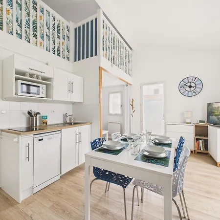 Maison Proche Golf Et Piscine A בית נופש