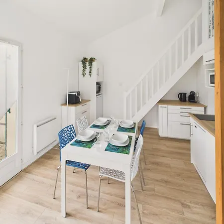 Maison Proche Golf Et Piscine à *