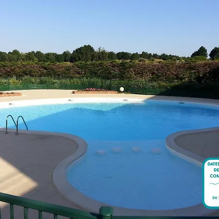 Hébergement de vacances Maison Proche Golf Et Piscine à *