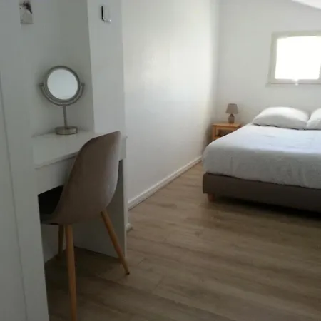 Holiday home Maison Proche Golf Et Piscine A