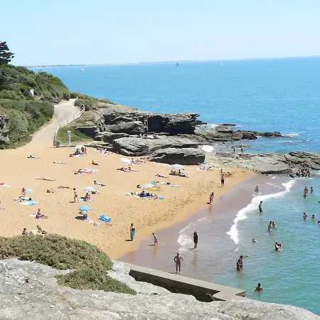 Maison Proche Golf Et Piscine à Hébergement de vacances